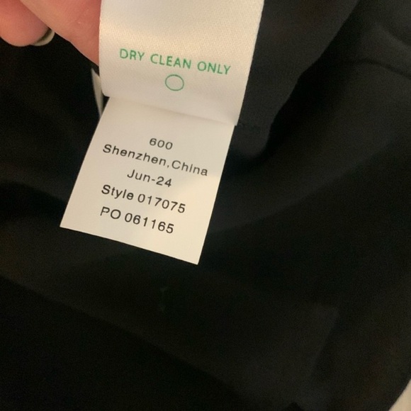 NWT Lilly Pulitzer Axler Bias Silk Cami Black - Noir Gold Chain Straps Size 6 - Picture 10 of 10